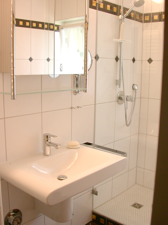 Copyright: Grufi Design